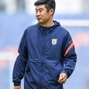 韩鹏接棒崔康熙！媒体人集体点赞：肯定用心带，泰山加速年轻化